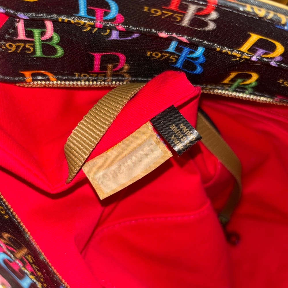 Dooney & Bourke DB75 Multi Large Zip Top Shopper w/Wristlet LIKE NEW - Picture 12 of 16
